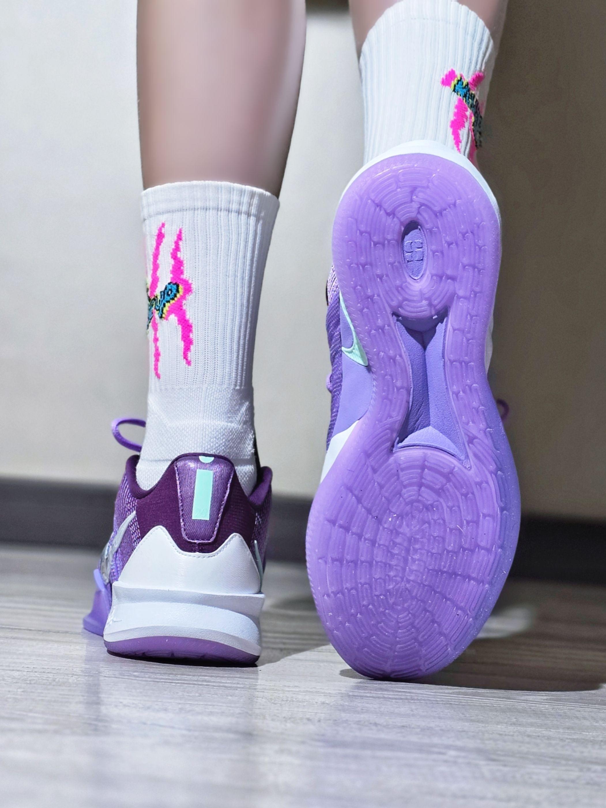 Sabrina 3也整上月球漫步❓实则源于梦幻紫罗兰🪻